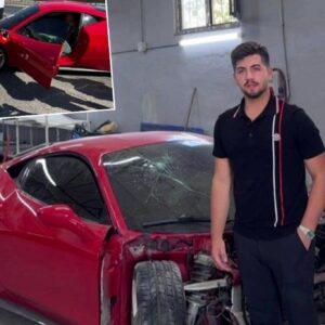 hurdaya donen 15 milyonluk ferrarinin sahibi binemeden gitti LzRNwtv8