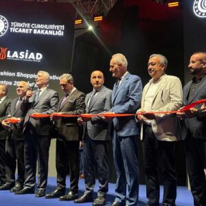 ticaret bakani bolat ihracatta yilsonunda 390 milyar dolari asacagiz pximhMzi