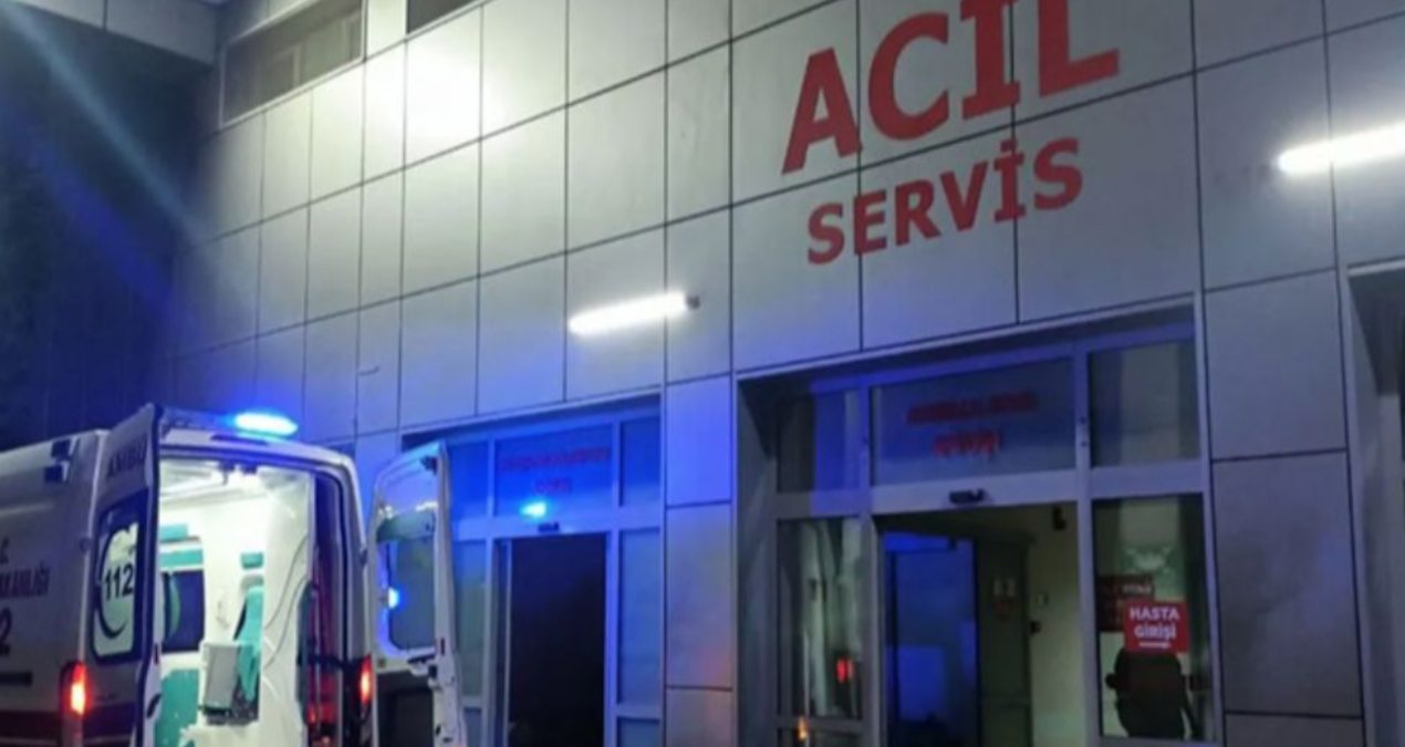 bicakli kavgada kan akti 2 kisi yaralandi GaCR6EwV