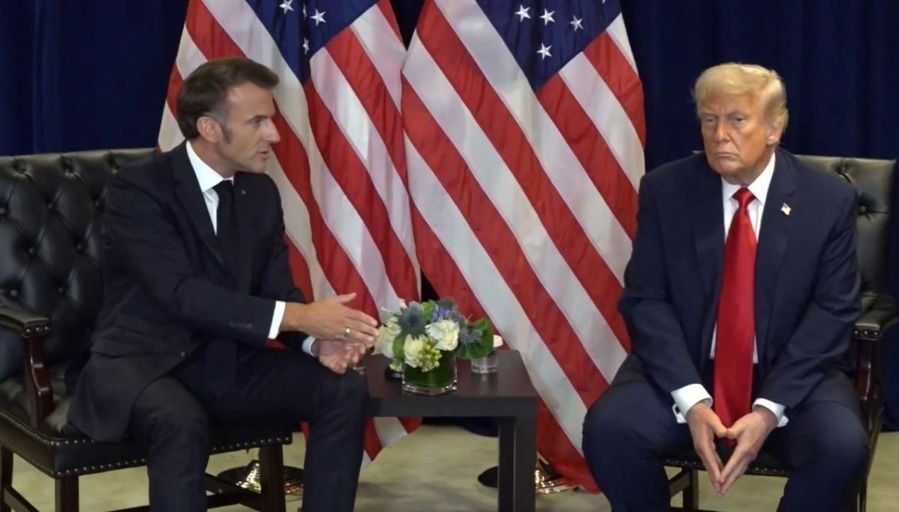 trump macron gorusmesinde filistinatismasi Y8nwfVYf