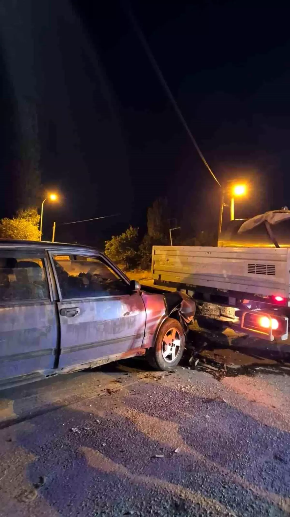 afyonkarahisarda trafik kazasi 2 yarali NMsyjLc7.jpg