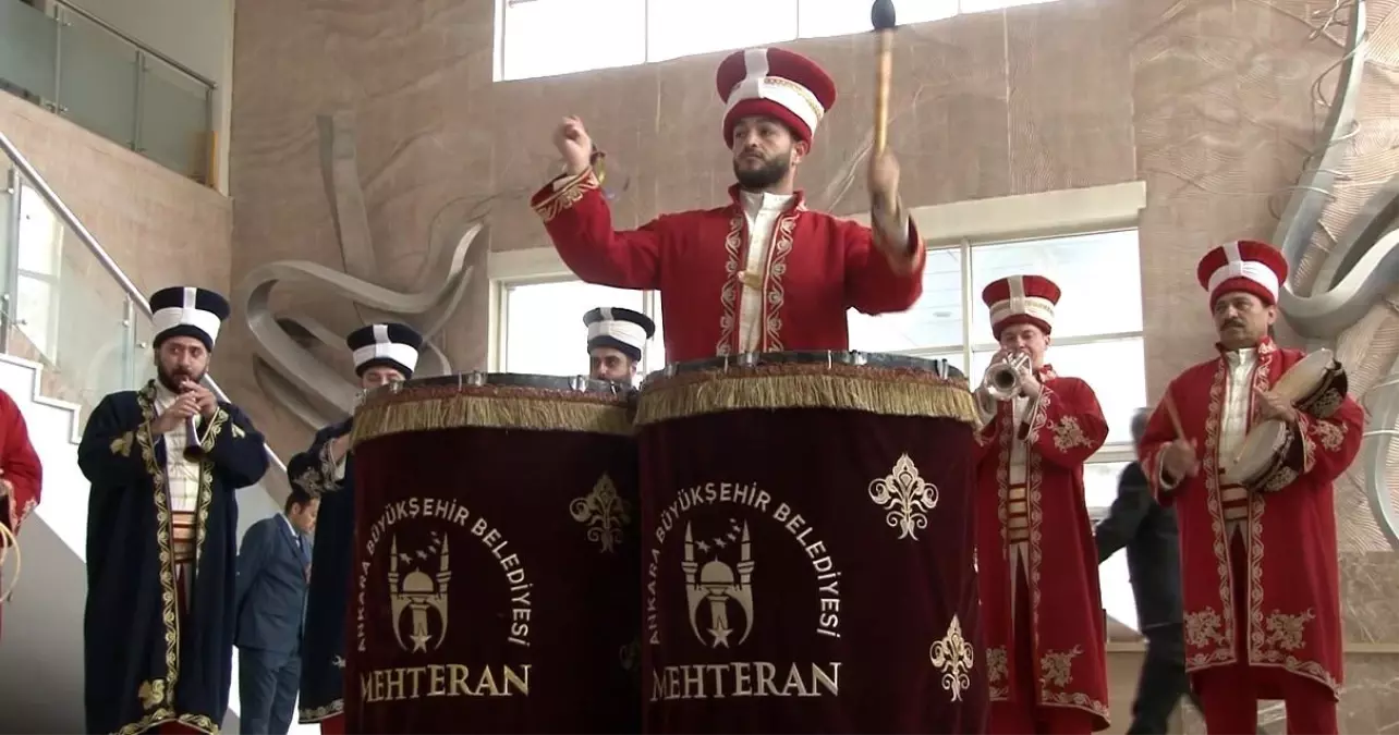 ankara meclisi anadolu birliginde vatandaslar siyasetcilere sordular z7QNMimz.jpg