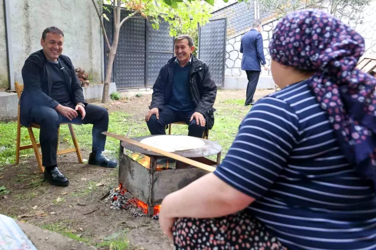 bilecik valisi faik oktay sozer kuplu koyunde vatandaslarla bulustu CyyF2Enw.jpg