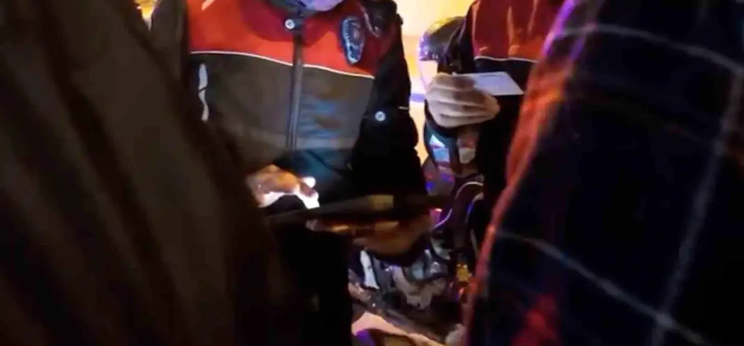 canakkalede polis denetimleri 30 sahis yakalandi narkotik ve silah ele gecirildi TKwVnbiy.jpg