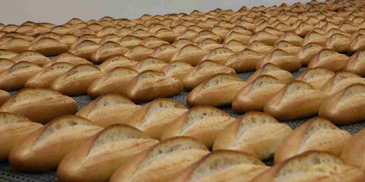 halk ekmeke zam geldi yarindan itibaren gecerli olacak TZSJYzZg.jpg