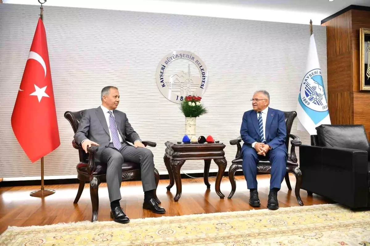 icisleri bakani yerlikaya kayseri buyuksehir belediye baskani buyukkilici ziyaret etti RVjmOn8D