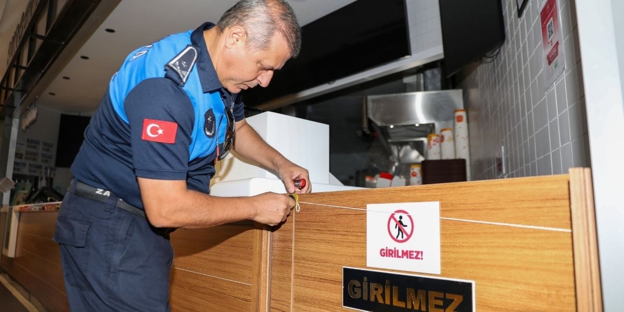 tarihi gecmis gida satan restoran muhurledi CKPVxDL8.jpg