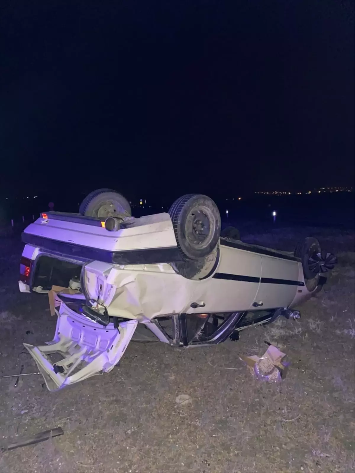 uzunkoprude otomobil devrildi 4 yarali 2Qw2M32J.jpg