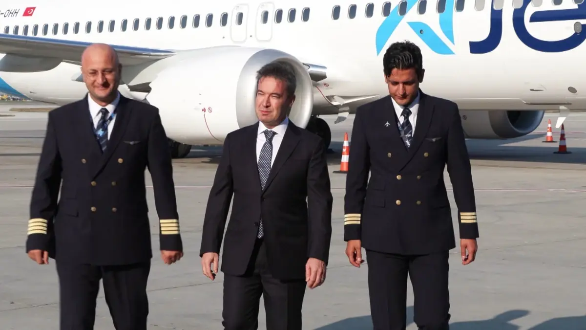 ajet filosunu yeni boeing 737 8 max ucaklariyla guclendiriyor f7SZmXsA.jpg