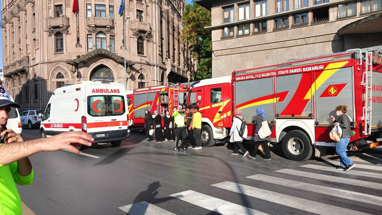 ankara sosyal bilimler universitesinde gaz alarmi VmUpOyny.jpg