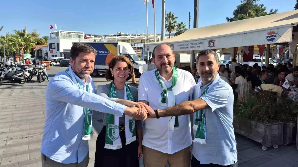 bodrum fk ve denizciler derneginden anlamli is birligi Wz7wPyXJ.jpg
