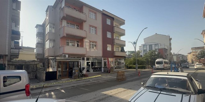 gebzedeki farkli bir mahallede yeni ihbar 3 binadan 42 kisi tahliye edildi lzaiy8PP.jpg