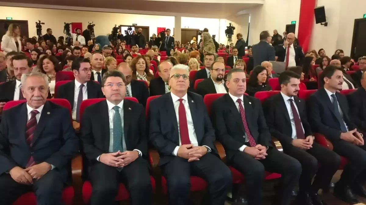 hukuk fakulteleri kontenjanlari azaliyor k35d8PH3.jpg