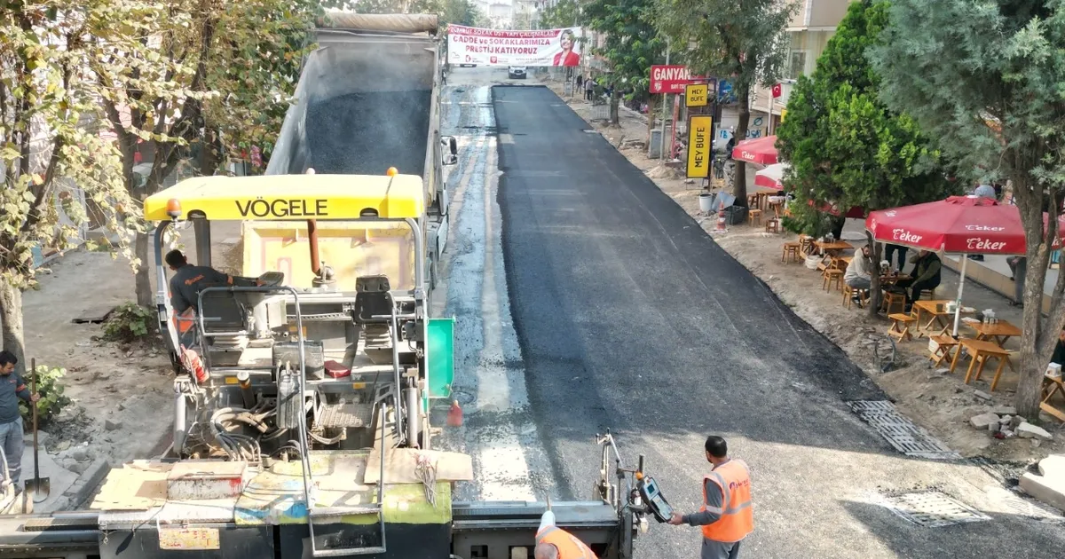 kocaeli zumrut sokakta asfalt ve aydinlatma hamlesi uVn3YHWn.webp