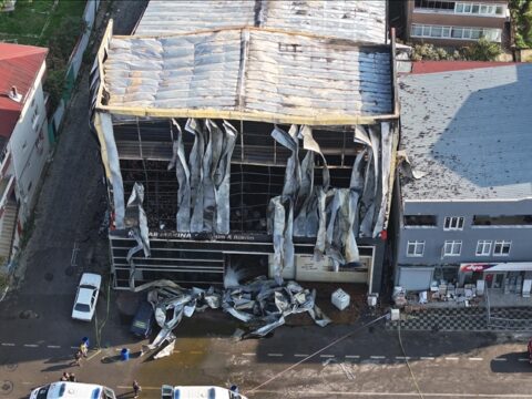 7 kişinin öldüğü fabrika yangını davasında ara karar. Bir kişi tahliye edildi