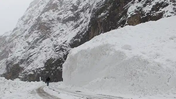 Buryutya’da Maden Sahasında Çığ Faciası: 6 İşçi Hayatını Kaybetti